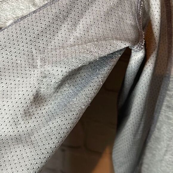 Nike Pro Combat Men’s Gray Fitted Long Sleeve Dri Fit Shirt size Medium - Picture 3 of 5